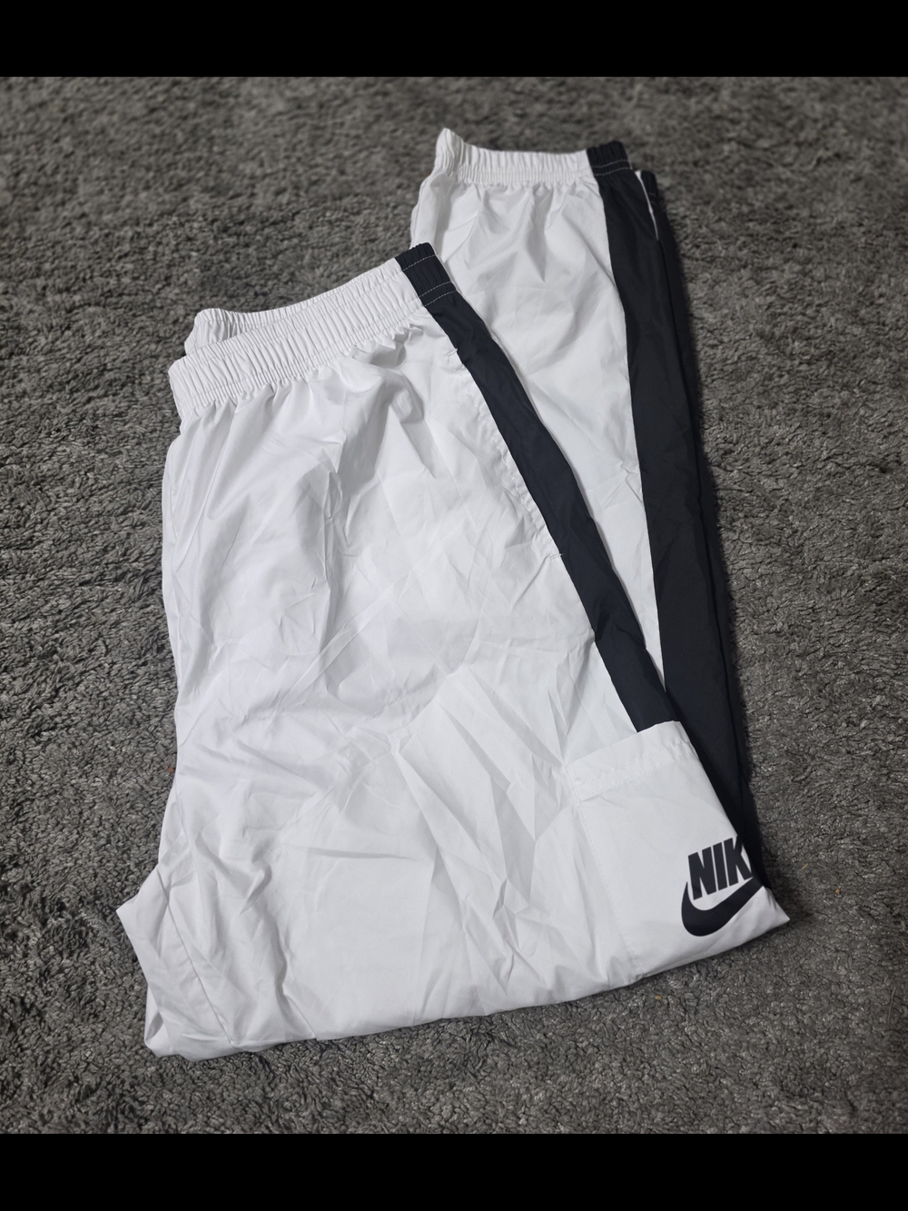 Nike White & Black Windbreaker Track Pants - Picture 1 of 4